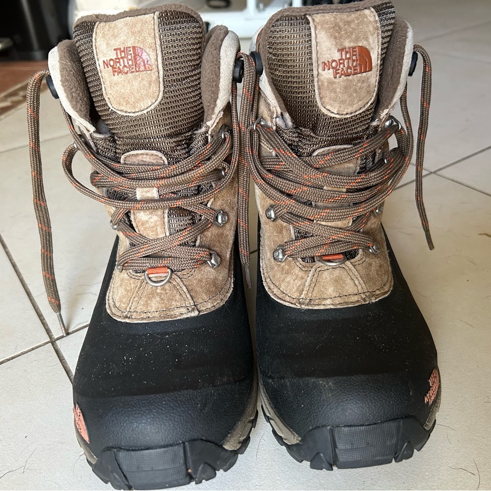 Women’s The North Face Snow Boots